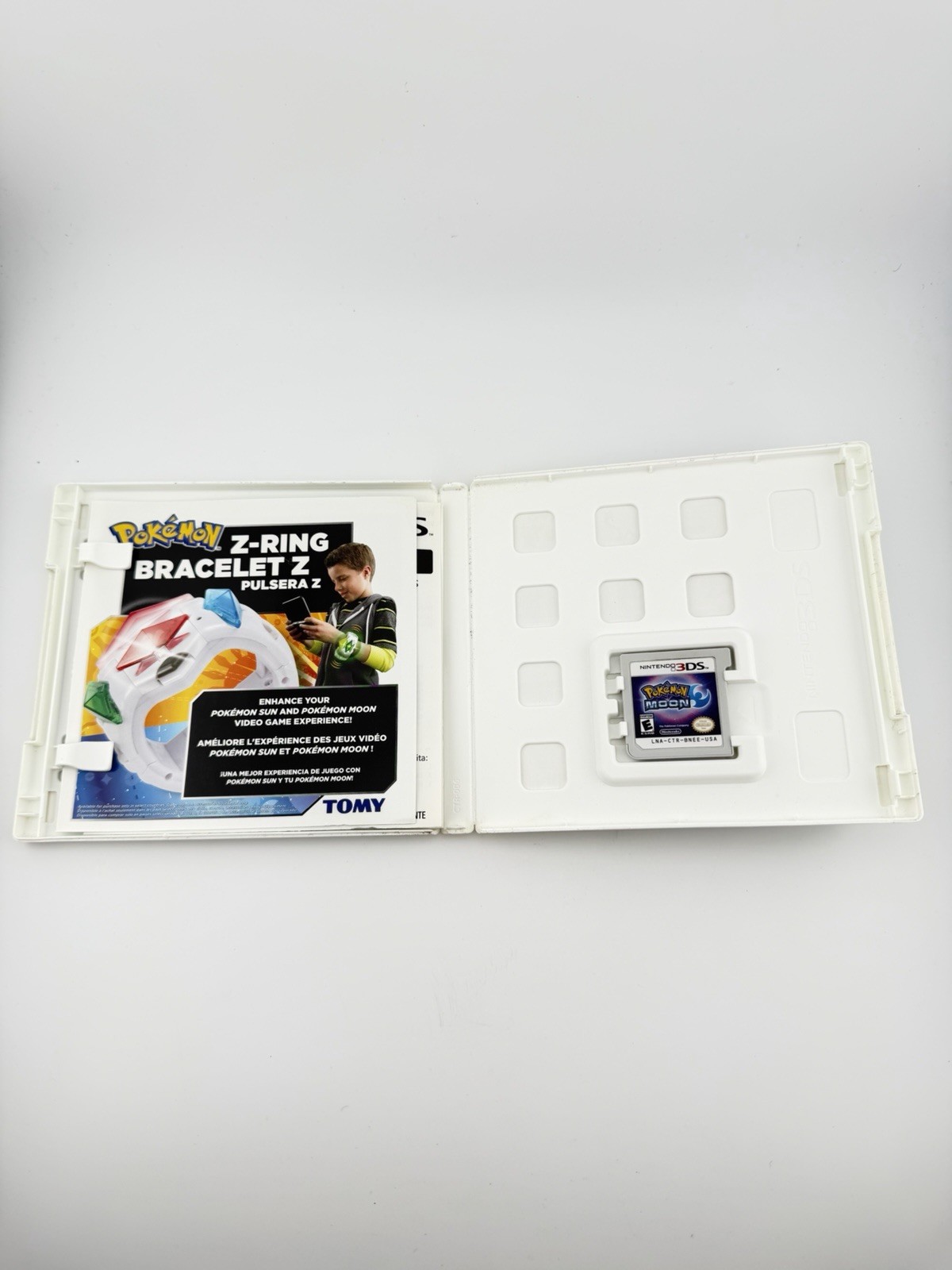 Pokémon Moon (Nintendo 3DS, 2016) CIB Fast Free Shipping