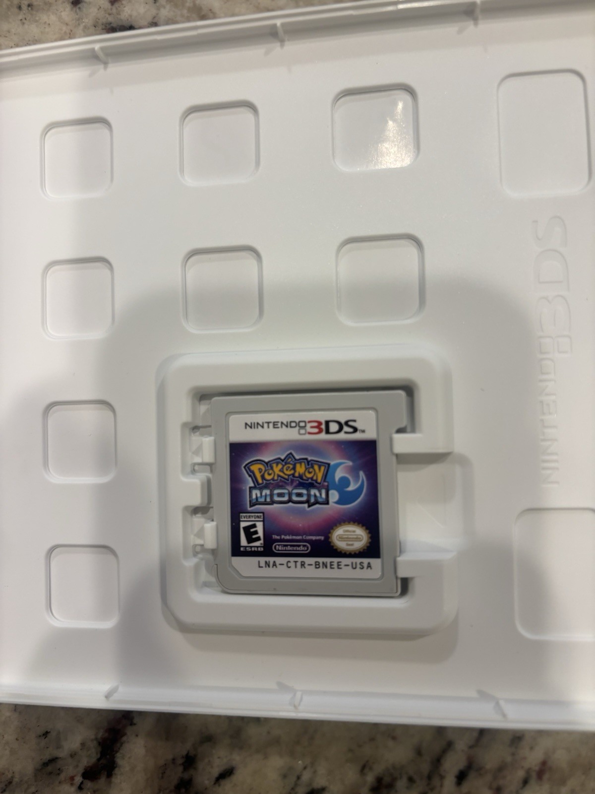 Pokémon Moon (Nintendo 3DS, 2016)