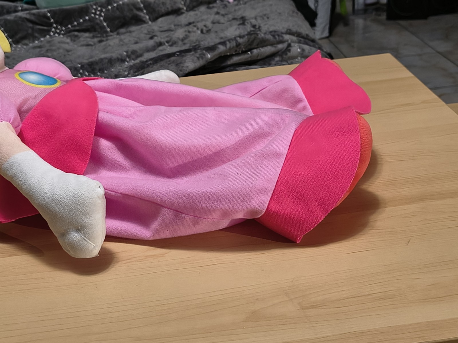 Princess Peach Plush 24 inch Super Mario Bros Nintendo Pink Dress Doll