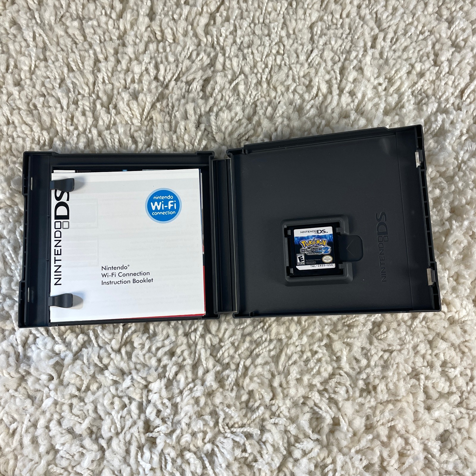 Pokémon Black Version 2 (Nintendo DS, 2012) Authentic Complete in Box CIB Tested