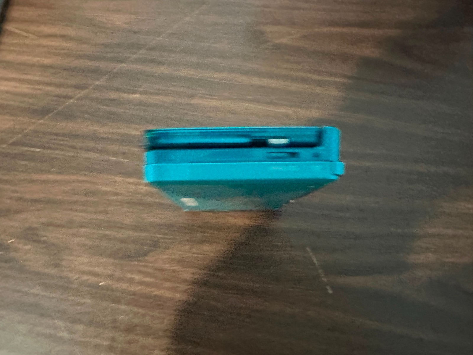 Nintendo 3DS Excellent Condition with Stylus, Memory card and Charger -Aqua Blue