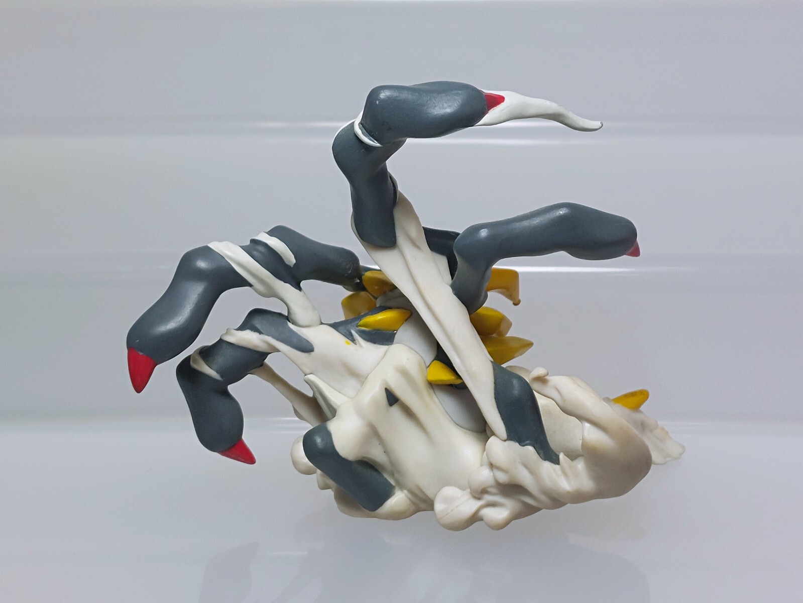 Giratina Pokemon Preorder Bonus Figure Kaiyodo 2009 Exclusive Japan P09 2.6in