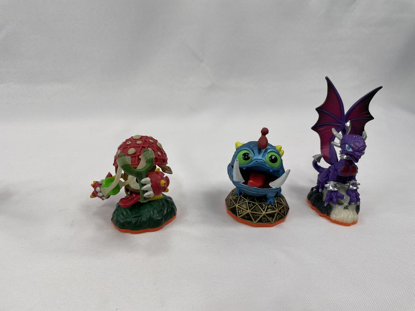 Skylanders Giants Lot Of 5 Figures Cynder Prism Break Shroom Boom Whirl Wind