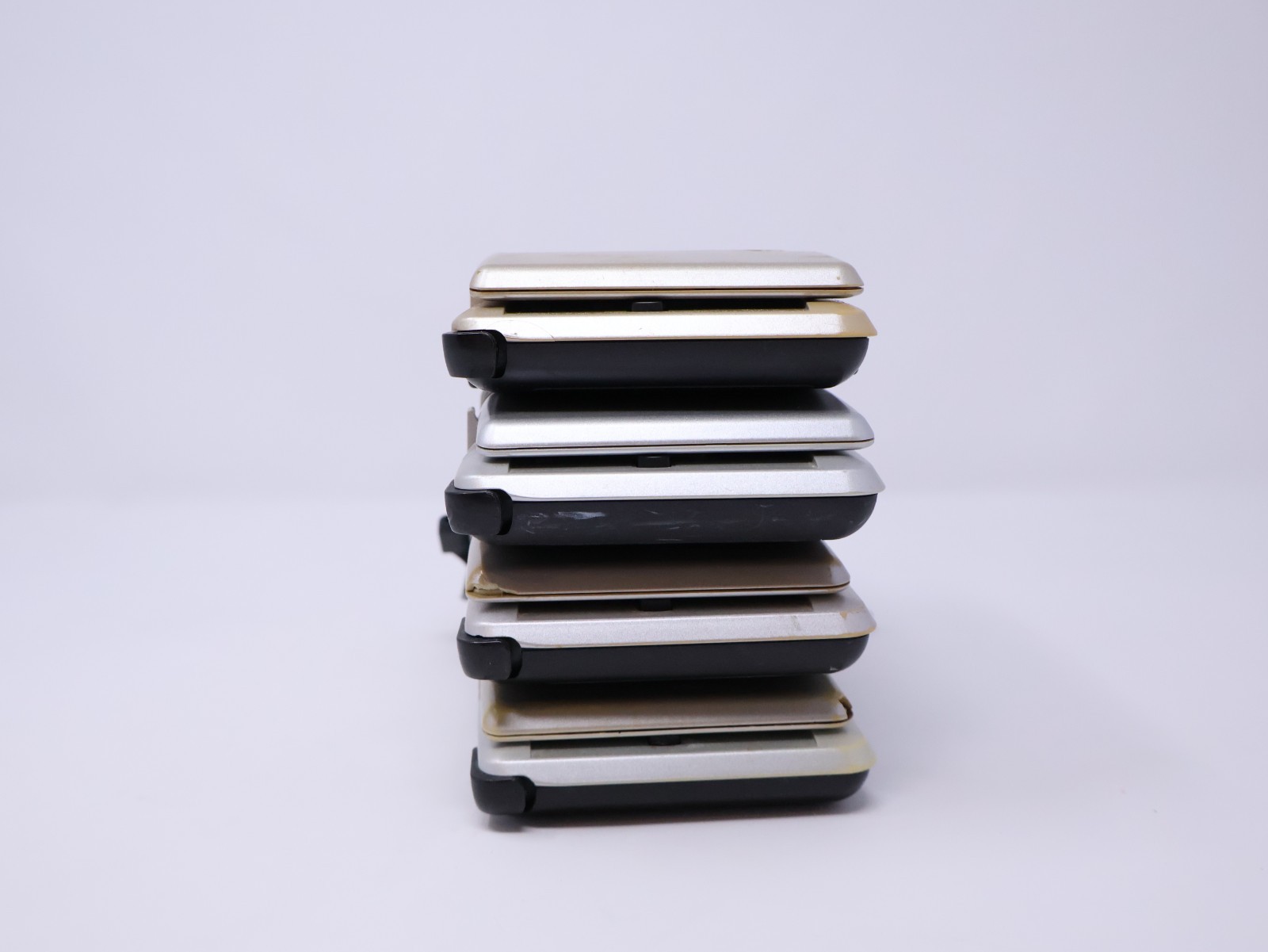 Nintendo DS Original NTR-001 Console Silver Lot of 4 Broken Hinge For Parts