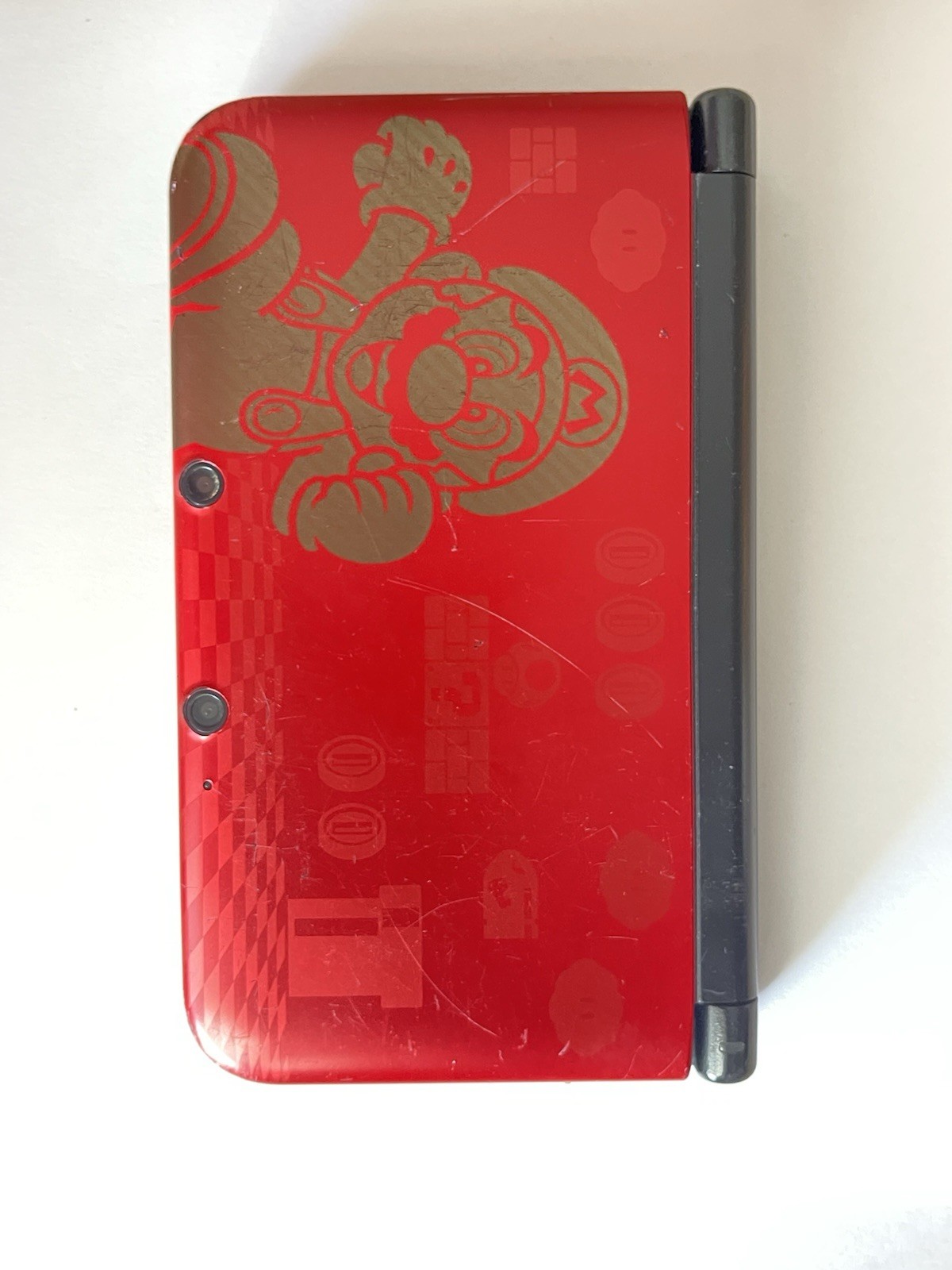 Nintendo 3DS XL Mario Red/Black 3D Capable Handheld Console NTSC-U/C 4GB