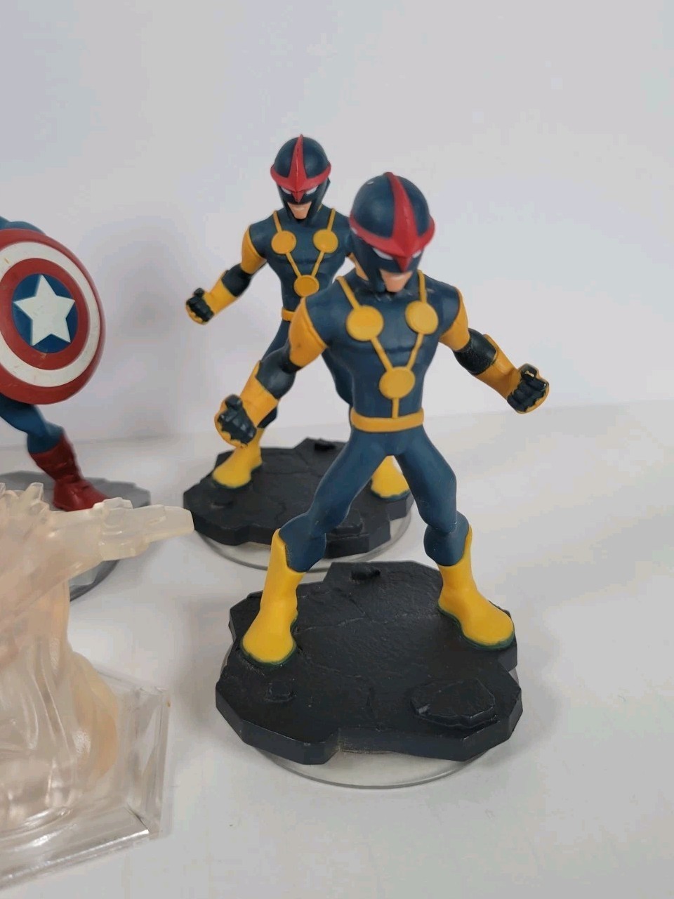 Disney Infinity Marvel Lot Hulk Thor Captain America Widow Rocket Nova x2 + Disc