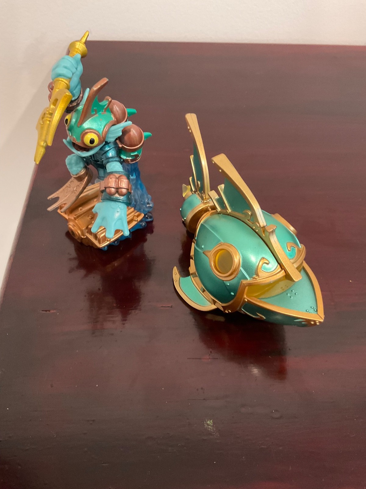 Skylanders Superchargers Reef Ripper Vehicle Deep Dive Gill Grunt Water Element