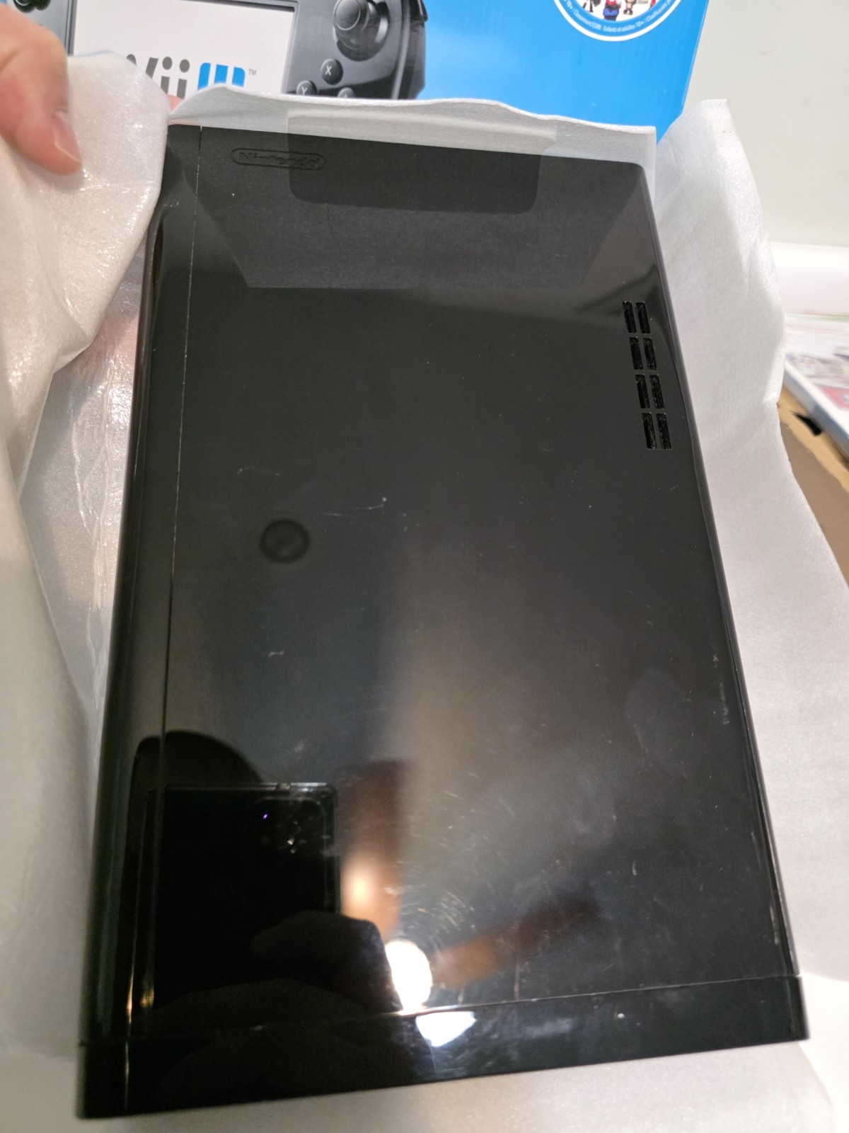 Nintendo Wii U Deluxe Set 32GB Black Console w/ GamePad, Cables, Box, Manuals