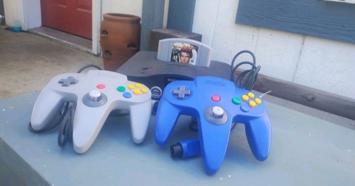 Nintendo 64 N64 Original System Console, 2 Original Controllers, Charger& Cords!