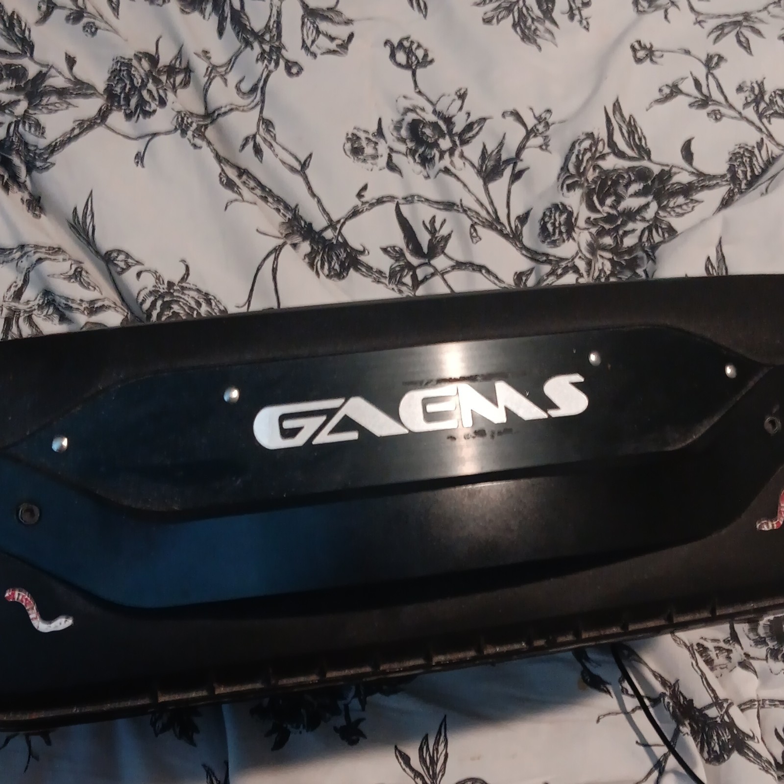 GAEMS G155 Portable Gaming Monitor Case for Xbox One, Black (No Console)