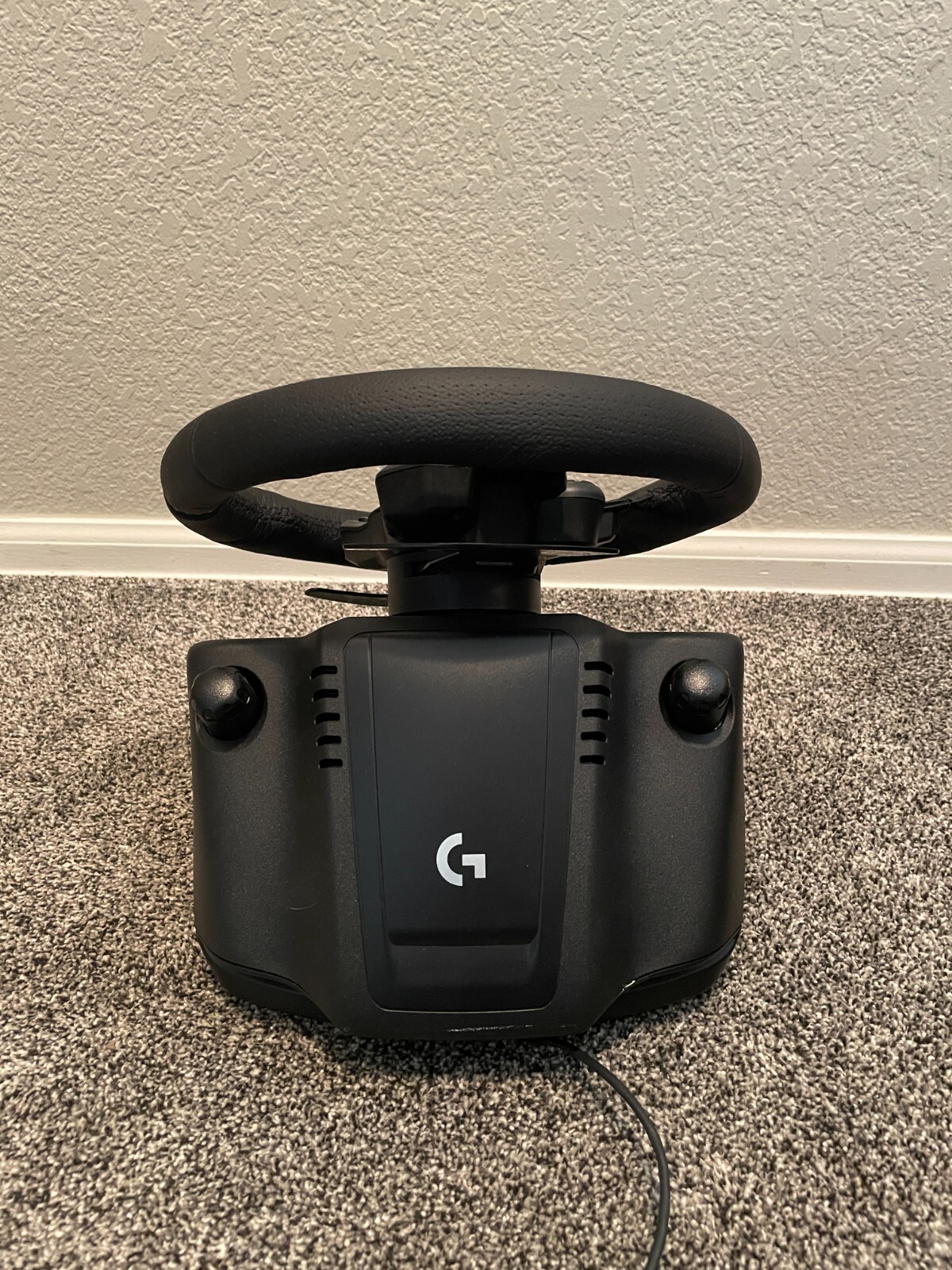 Logitech G923 Racing Wheel and Pedals – Black