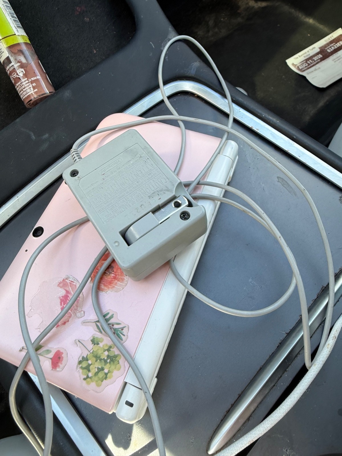 Nintendo 3DS XL Launch Edition Light Pink Handheld System + Charger + NO STYLUS