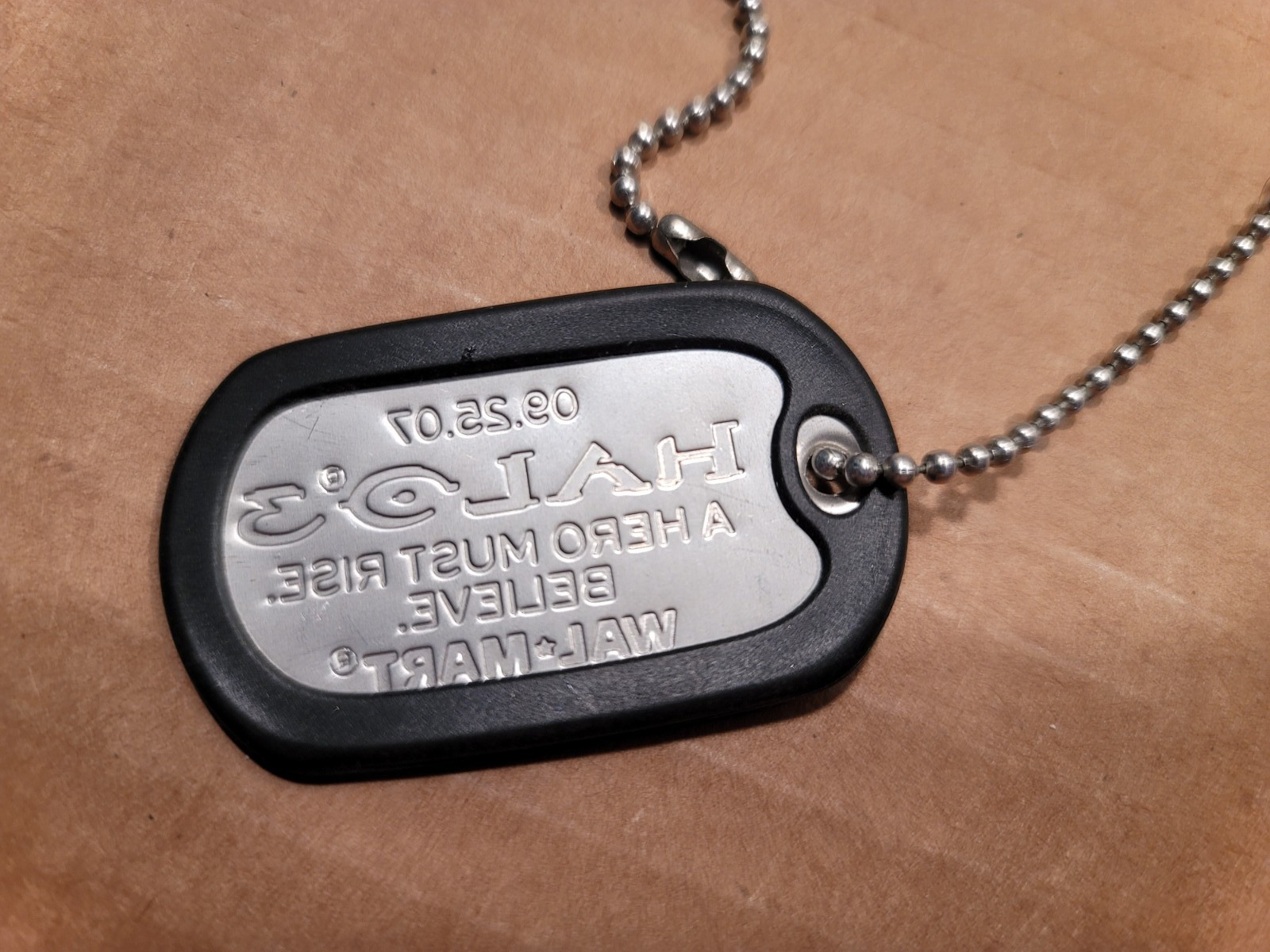 Halo 3 Dog Tag from 2007 Walmart Exclusive Promotional Necklace Chain Dogtag