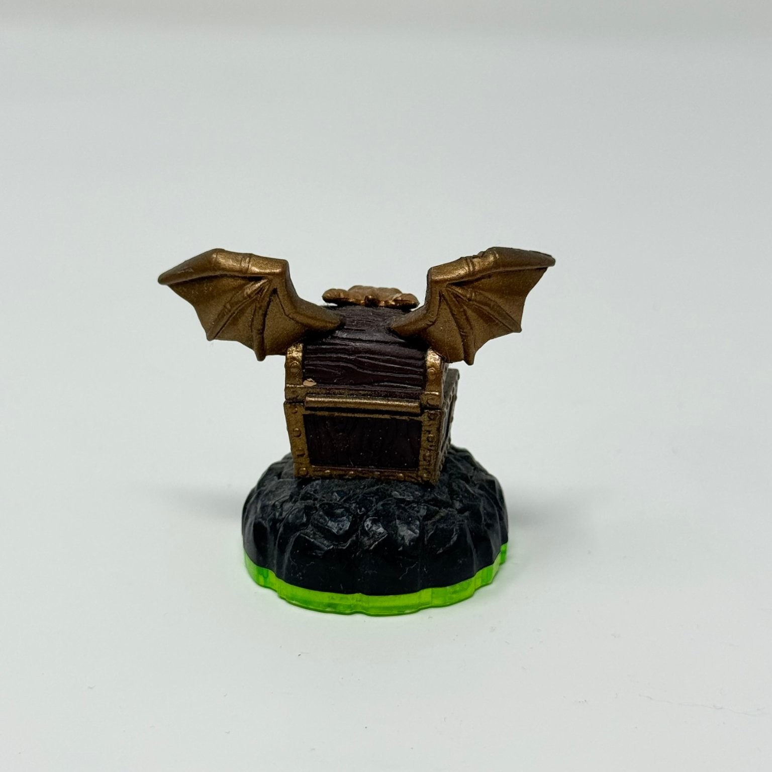 Activision Skylanders Hidden Treasure Chest Magic Item