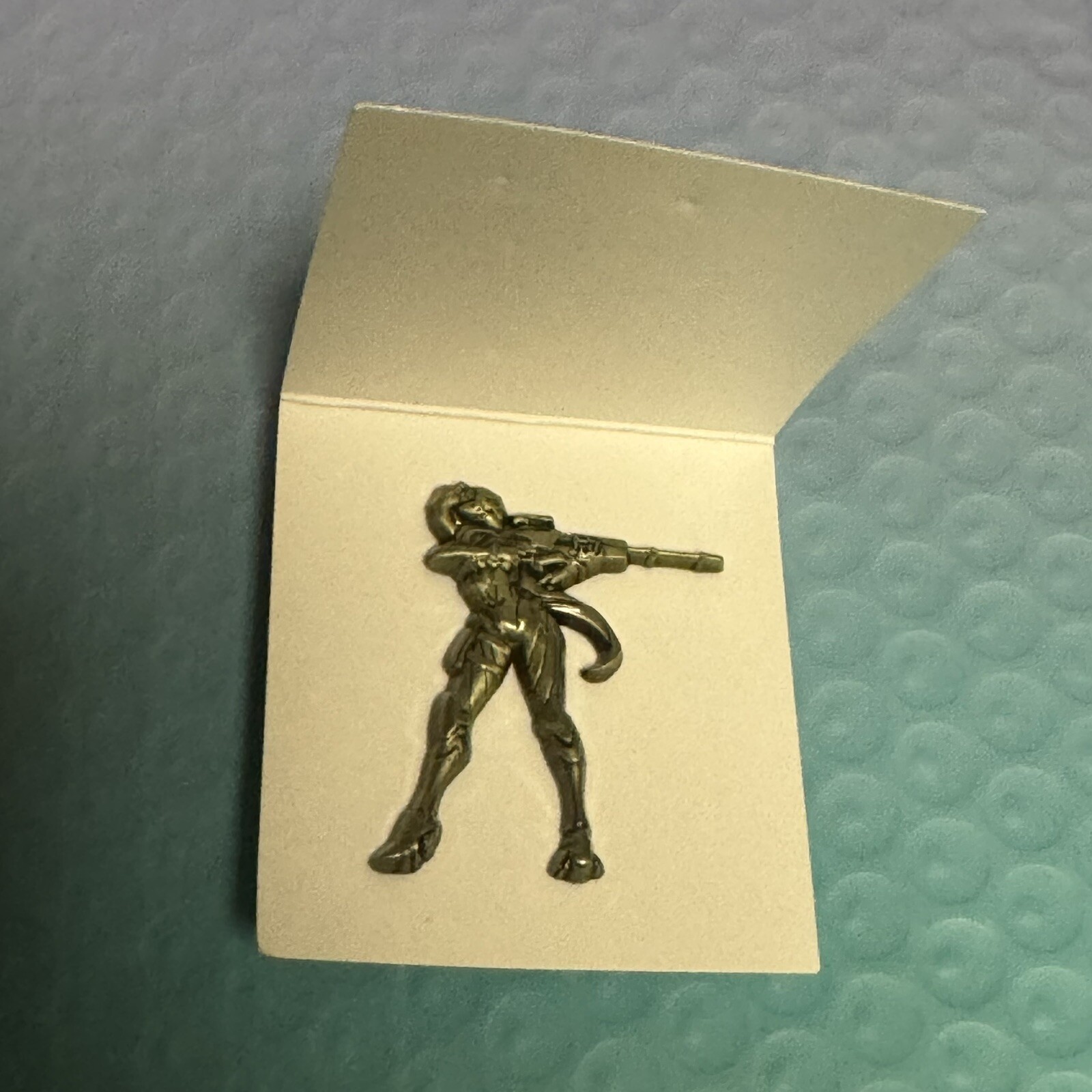 Widowmaker Overwatch | Blizzard Collectible Pin Series 4 | Gold Color | 2017 |