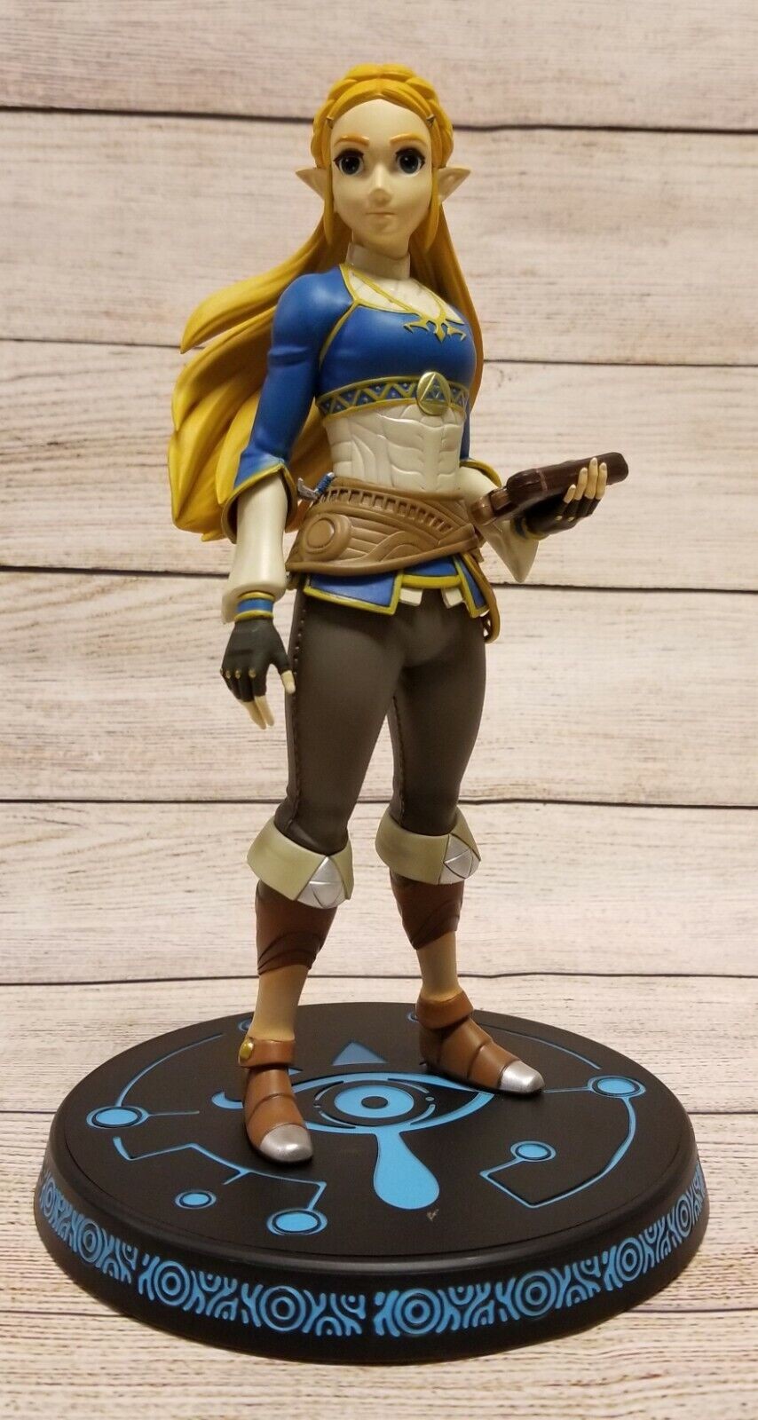 First4Figures Zelda 10″ Breath of the Wild PVC Statue Regular Ed. MIB