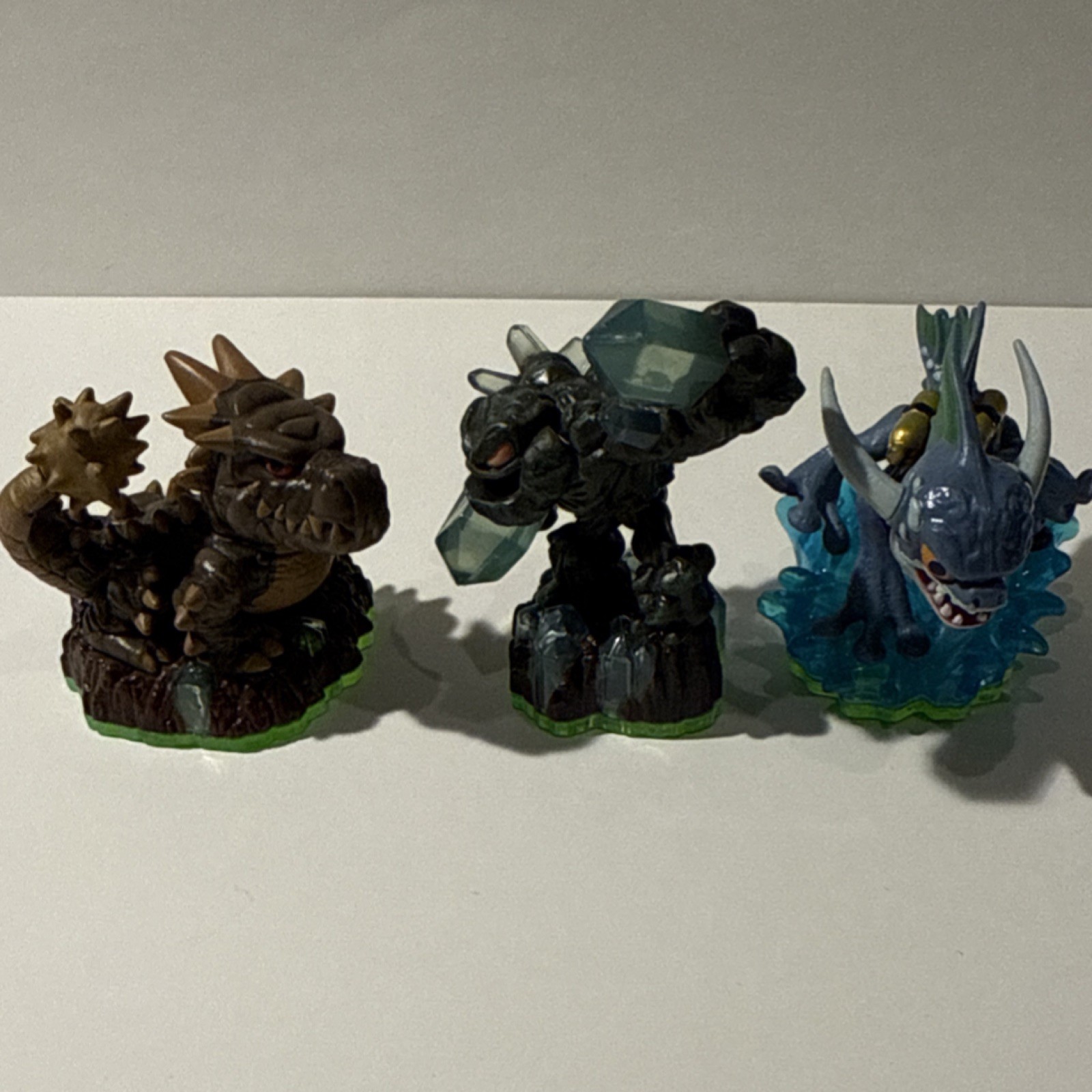 Activision Skylanders Giants Portal of Power USB Powered with 15 Figures