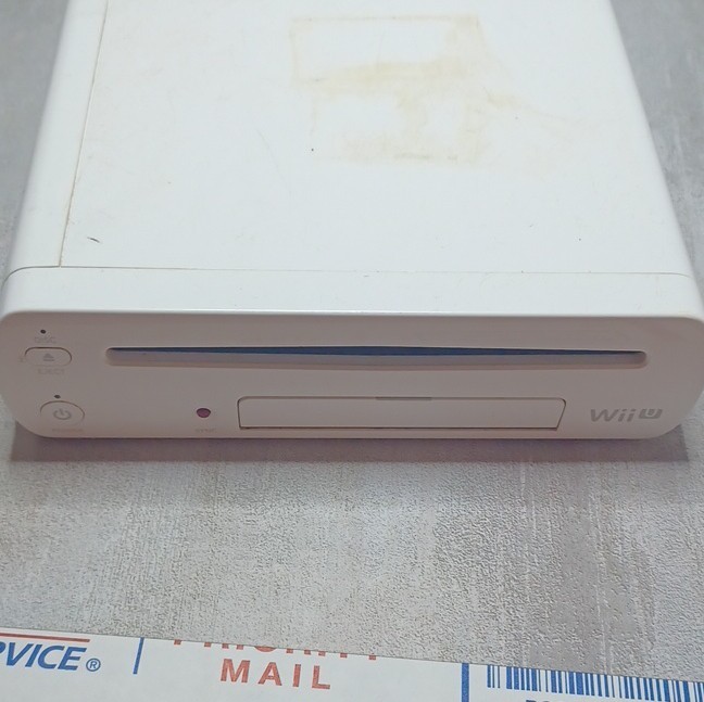 Nintendo Wii U WUP-001(02) 8GB White Home Console Wi-Fi HDMI USB 2012