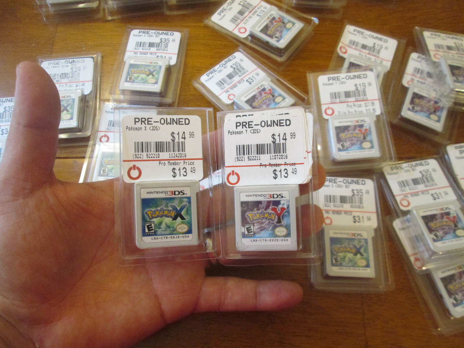 Pokemon X & Y Nintendo 3DS LOT SET AUTHENTIC ONLY CARTRIDGE WORKS PERFECTLY