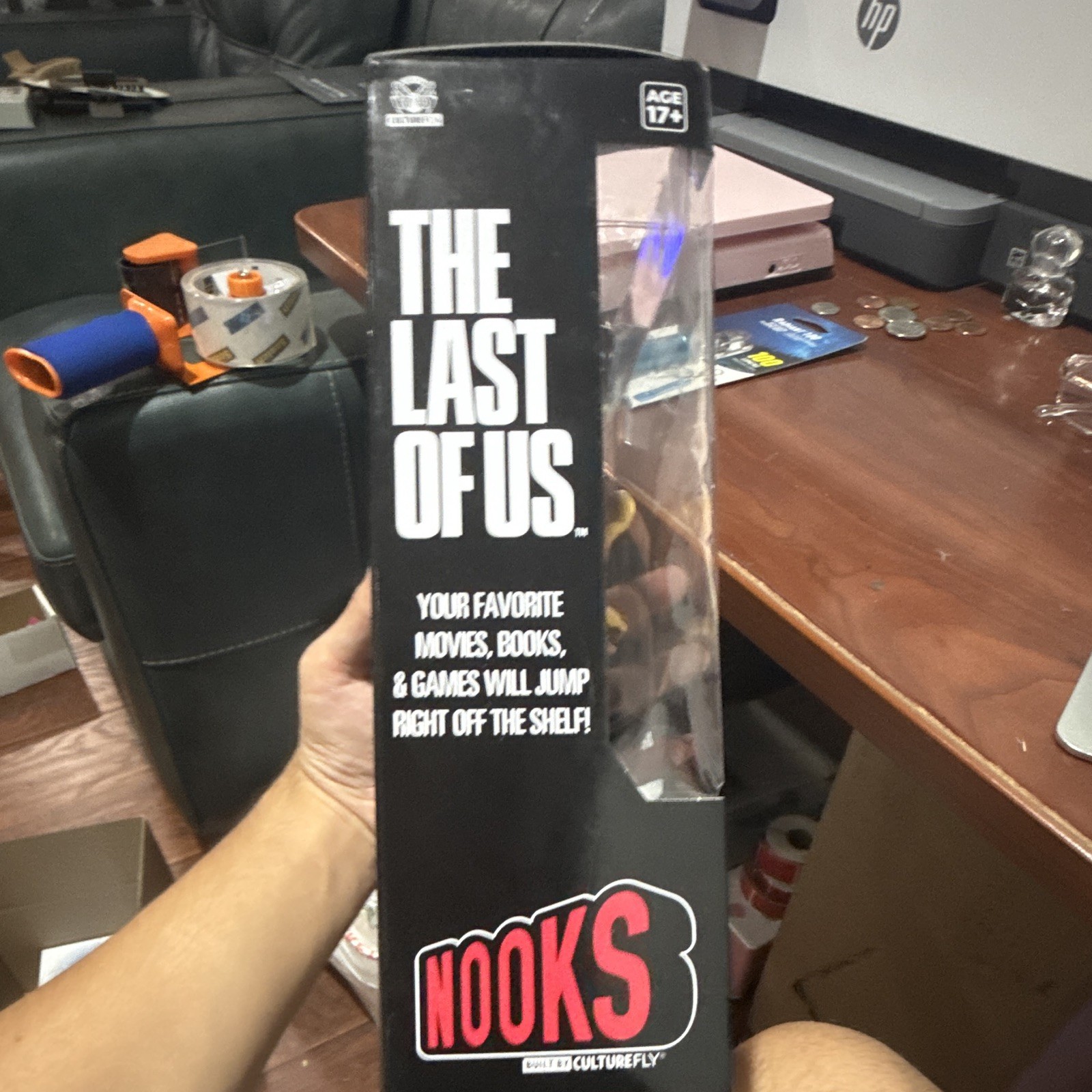 CultureFly Nooks The Last of Us Clicker Vinyl Bookend LAQ001AWM