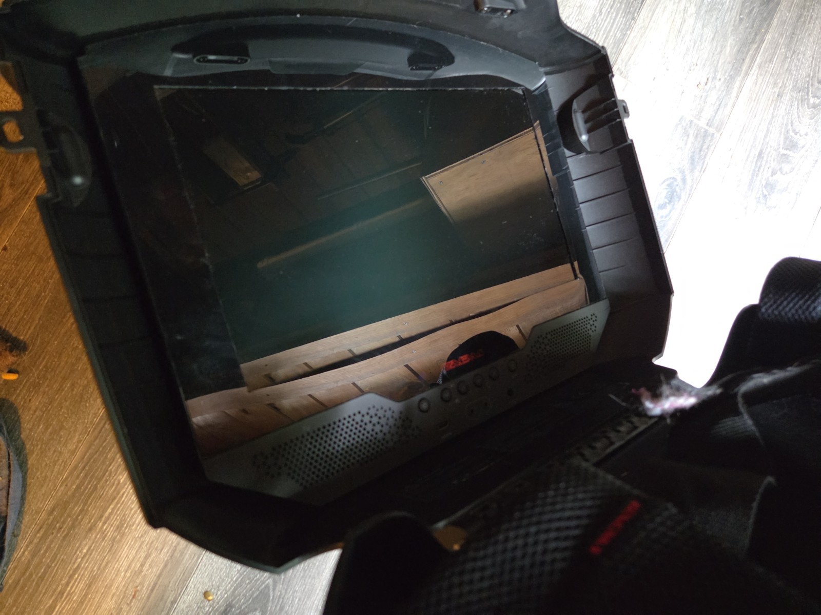 Gaems G155 15.5” Portable Gaming Environment Monitor (No Power Cord)
