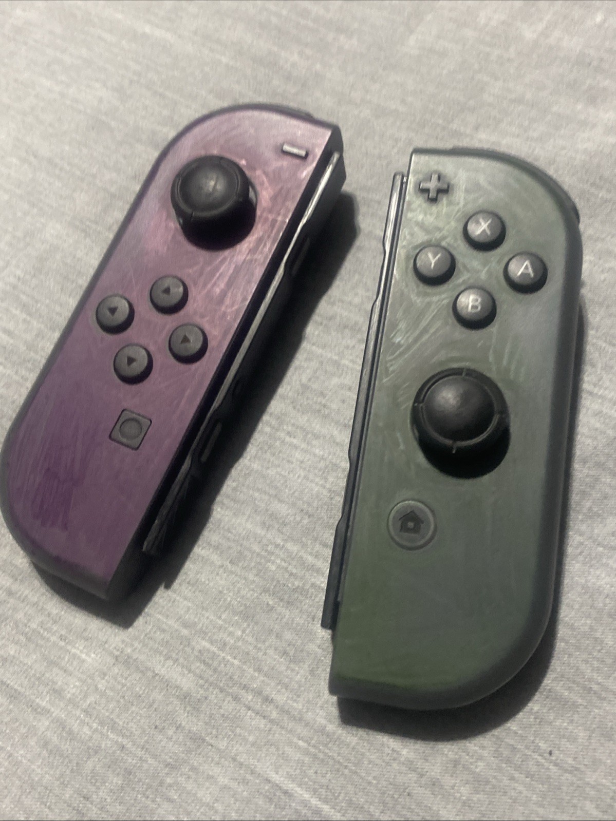 Nintendo Switch HAC001(-01) Multicolor Handheld System Bundle Accessories