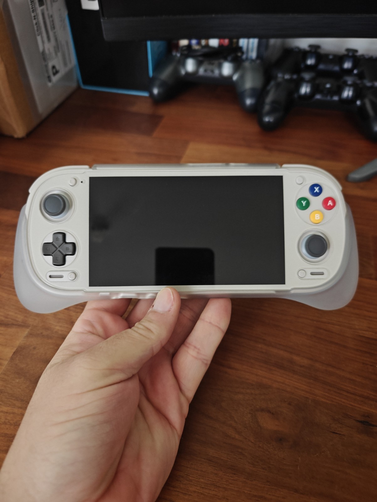 Retroid Pocket 6 – 16Bit | 12gb Ram/256gb storage |OEM Grip&Case, +256gb SD card