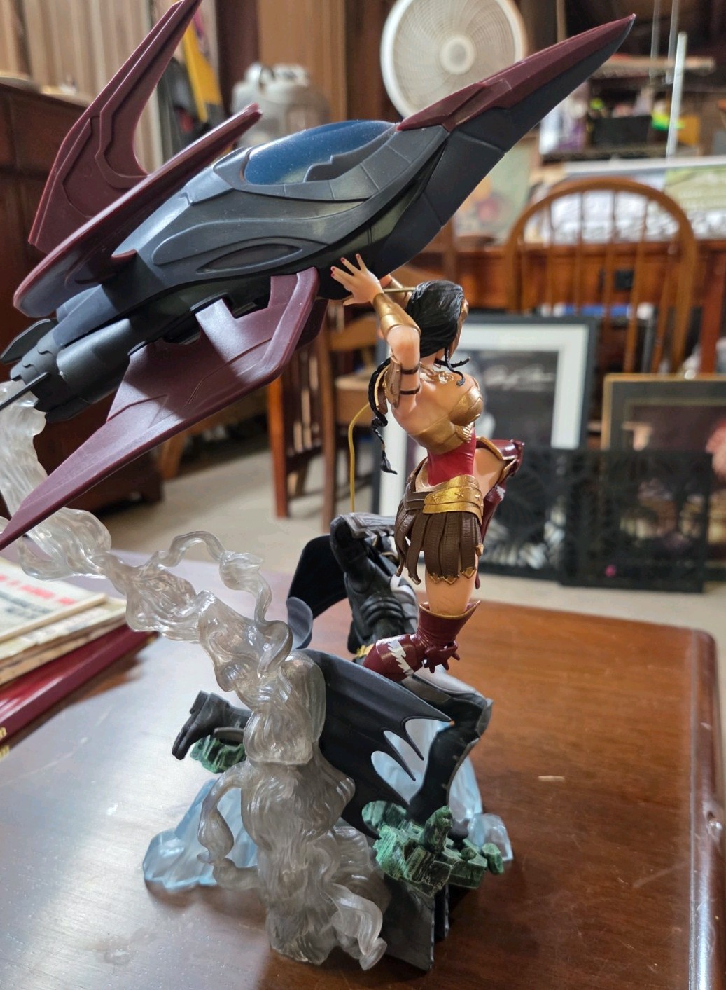 Batman and Wonder Woman Injustice: Gods Among Us Collector’s Edition Statue