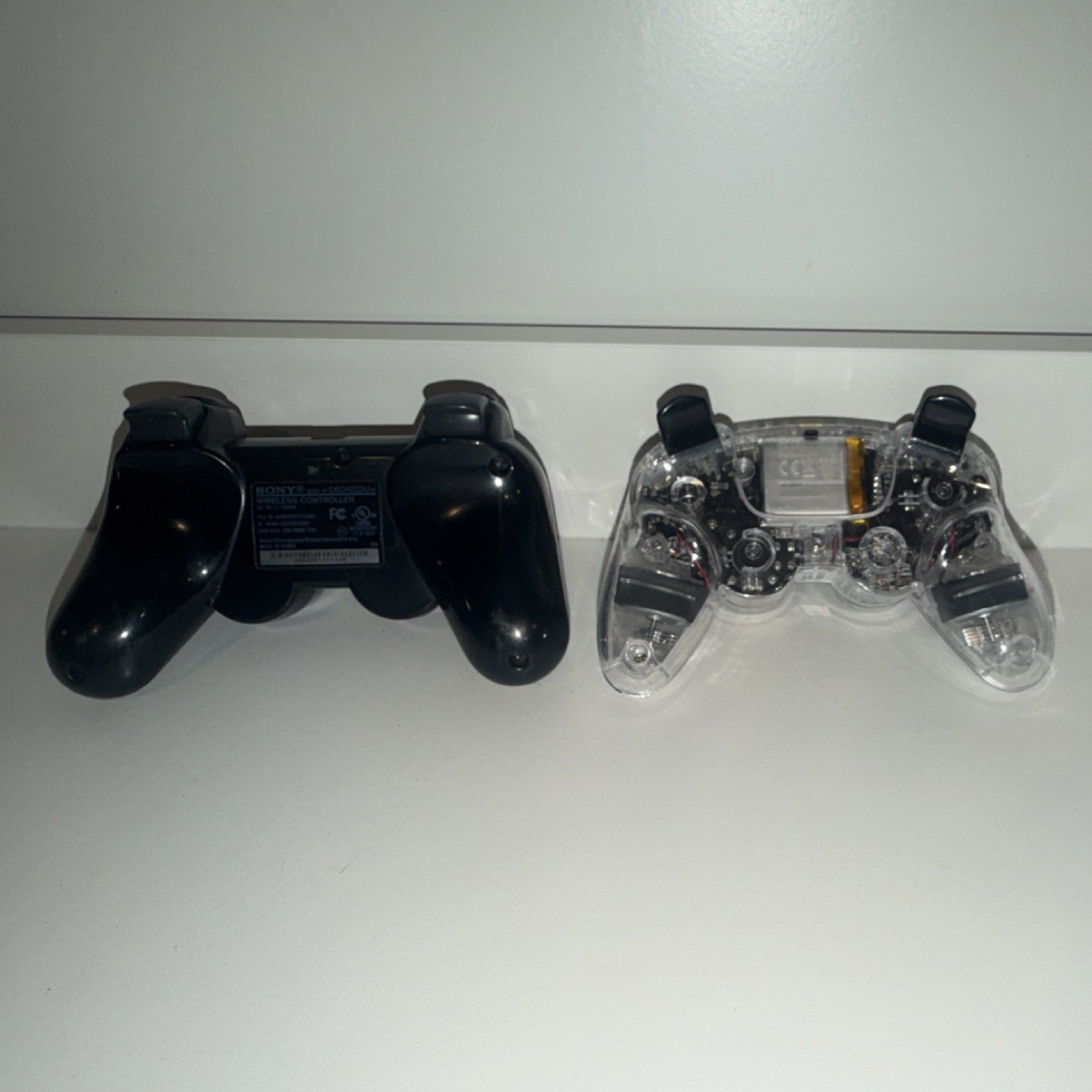 Sony PlayStation 3 Black Console Blu-Ray Compatible w/ 2 Controllers