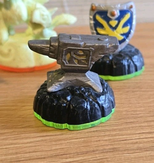 Activision Skylander Figures Lot of 6! Lava Barf Fire Kraken Scorp Flashwing M11