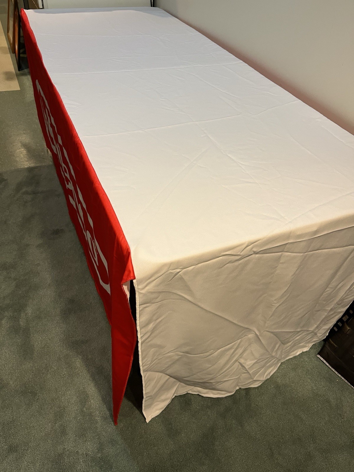 Nintendo Merchandising NMI TABLE CLOTH Store Display Wii Mario Switch TOYS R’ US