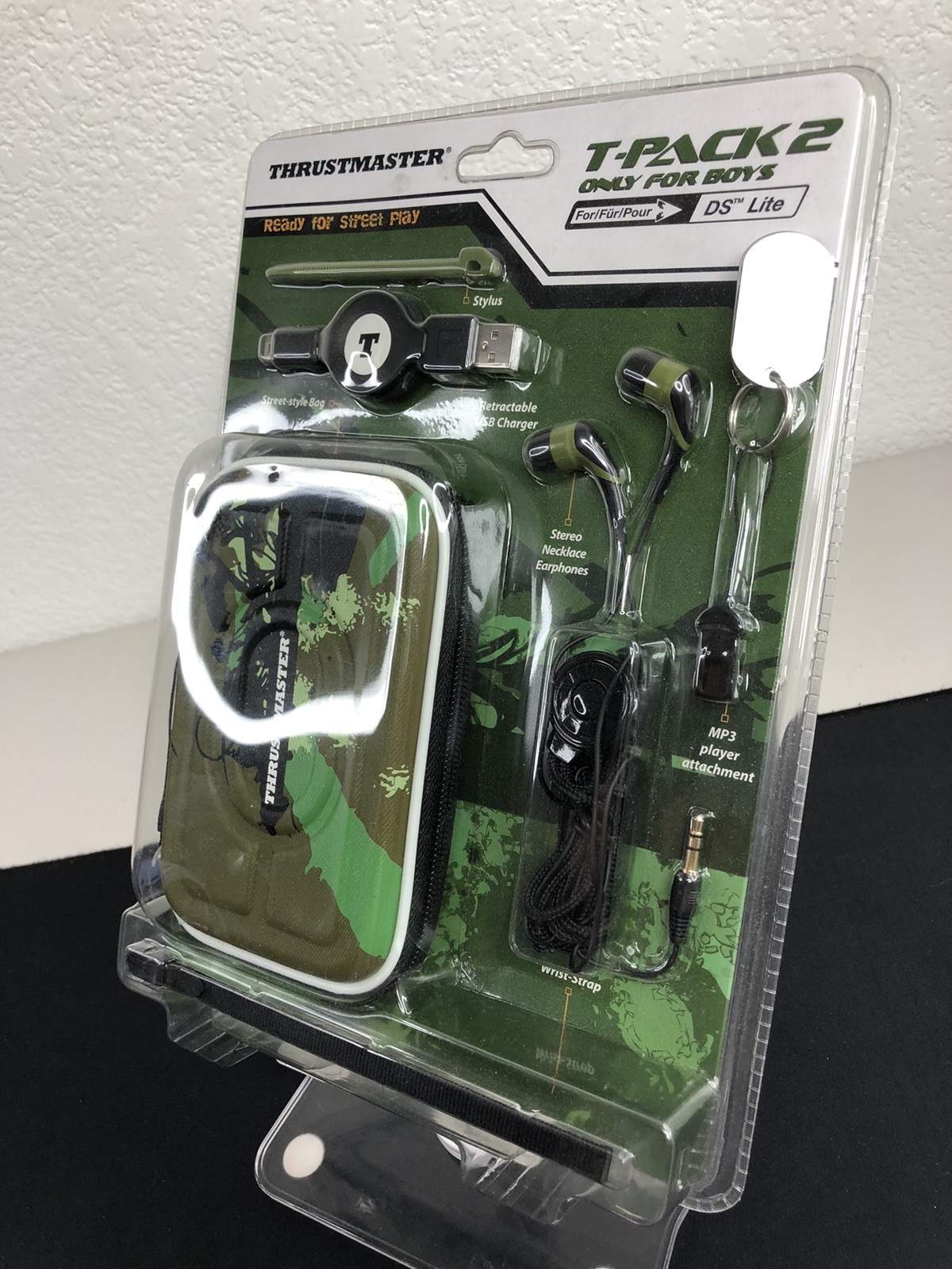 Thrustmaster T-Pack 2 Only For The Boys Nintendo DS Lite Travel Case Kit Street