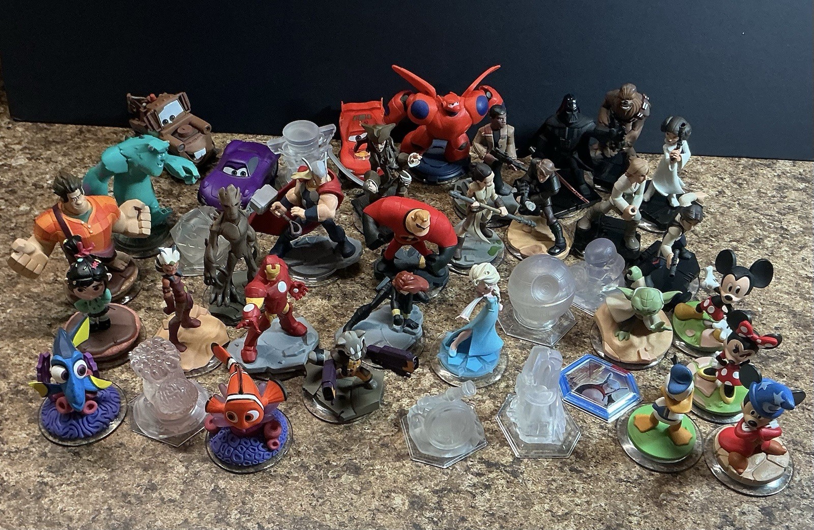Disney Infinity Figures Pieces Lot Of 35 + Various 2.0 3.0 Star Wars Nemo Mickey