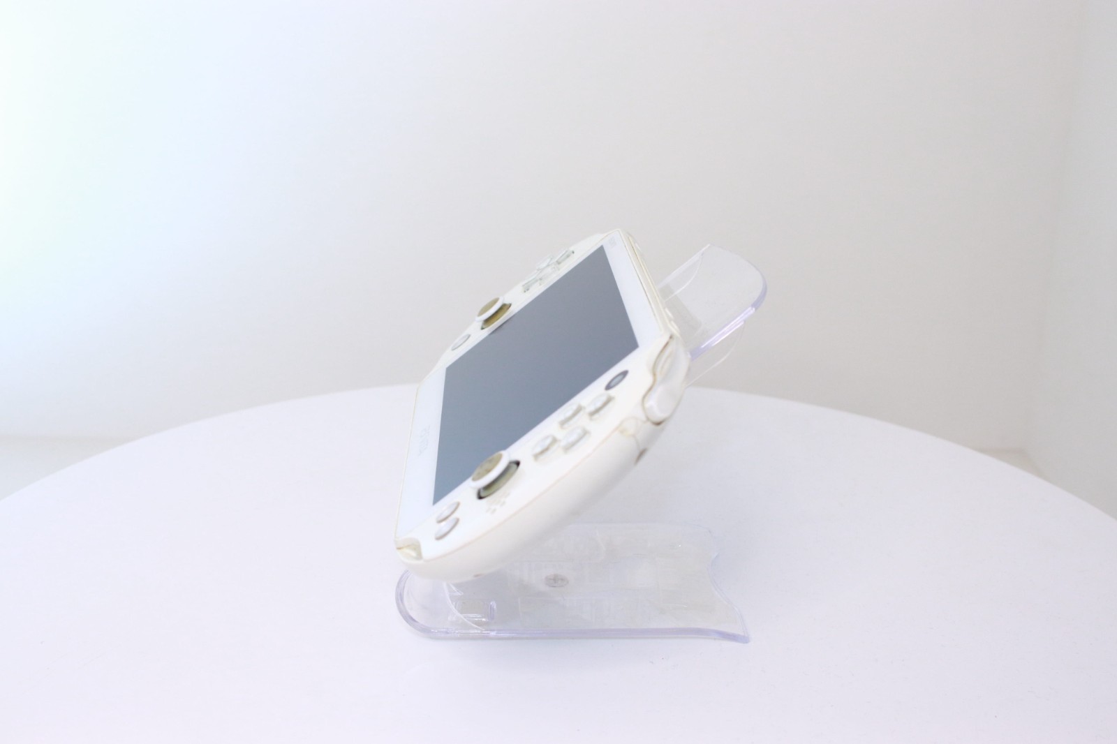JP Game PS Vita PCH-2000 White [ Rank：B]