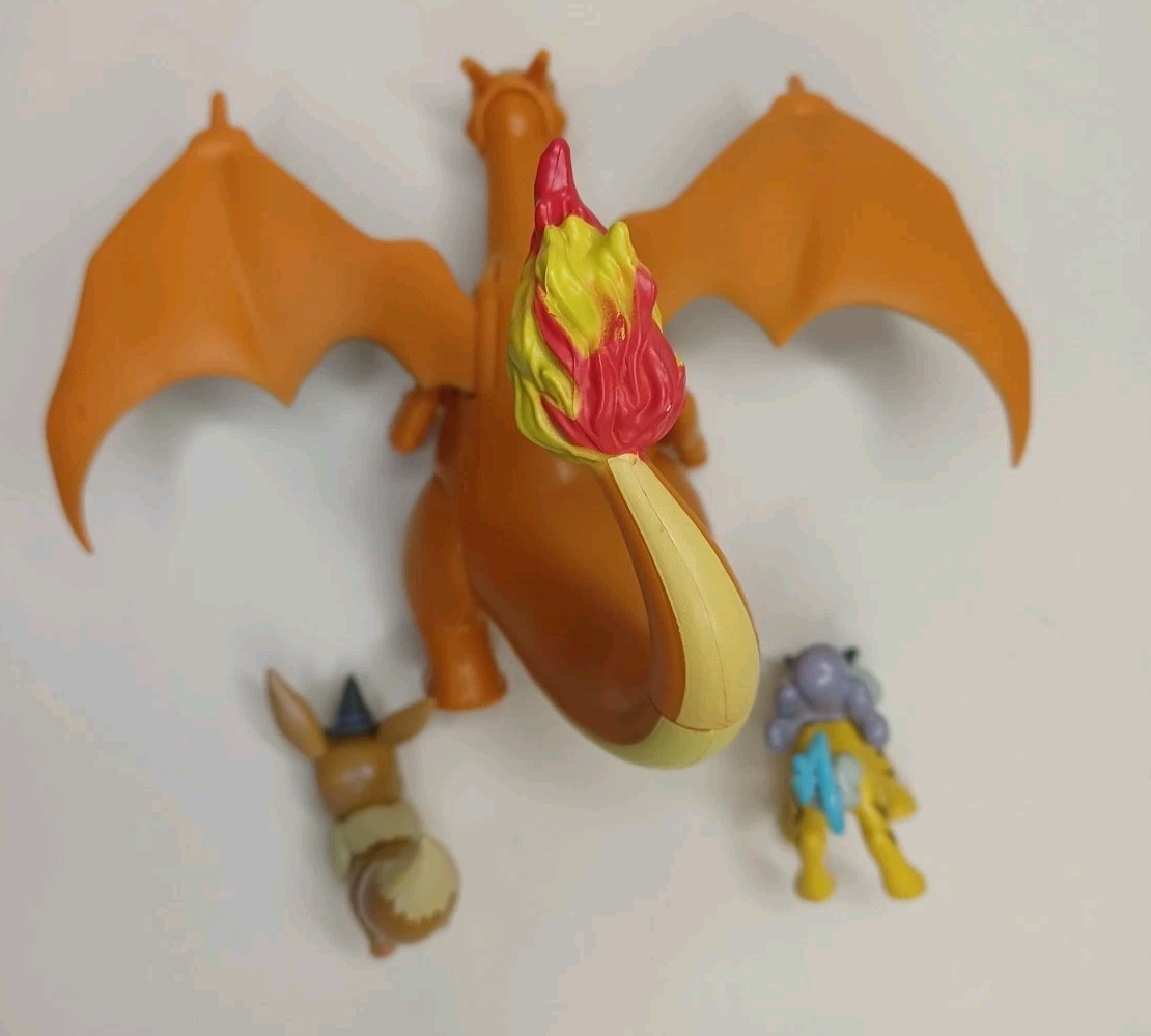 Pokemon Raikou Sofubi Takara Tomy & Eevee Pearlized & Charizard Battle Lot of 3