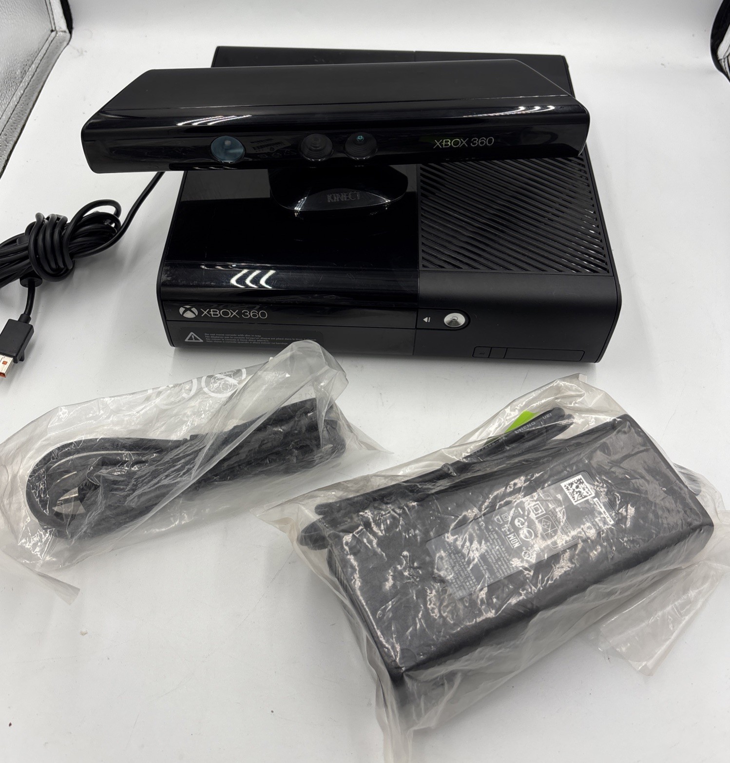 Xbox 360 E Model 1538 Console Bundle – New Power Supply Tested & Working Very Go