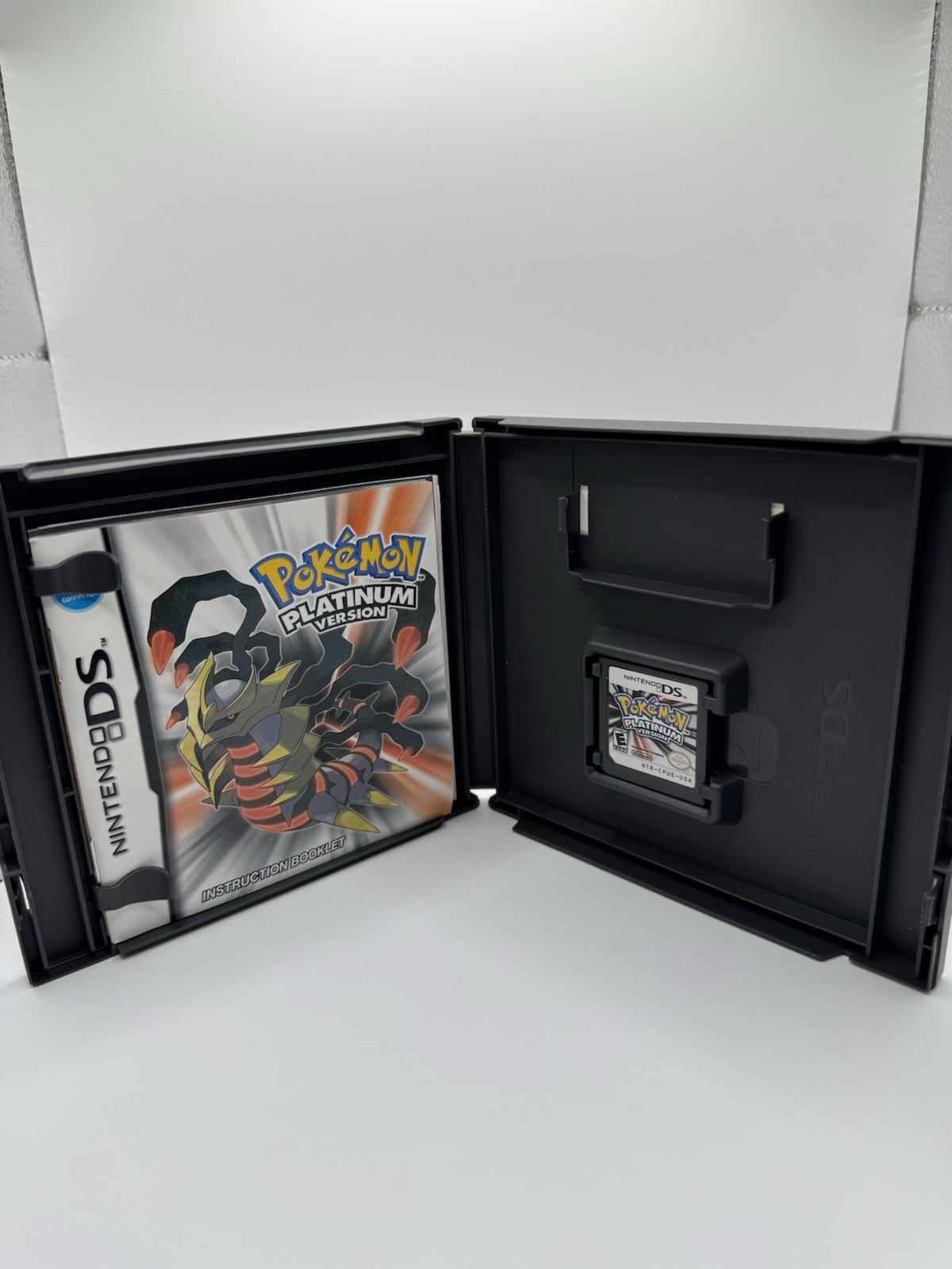 Pokémon Platinum Version CIB w/ Manual and Inserts