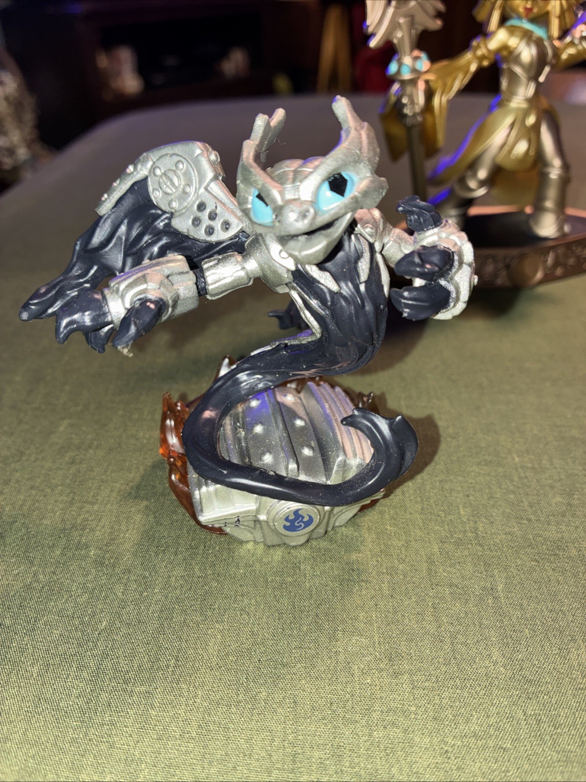 Skylanders Super Chargers Dark Spitfire and Imaginators Gold Queen Figure Lot