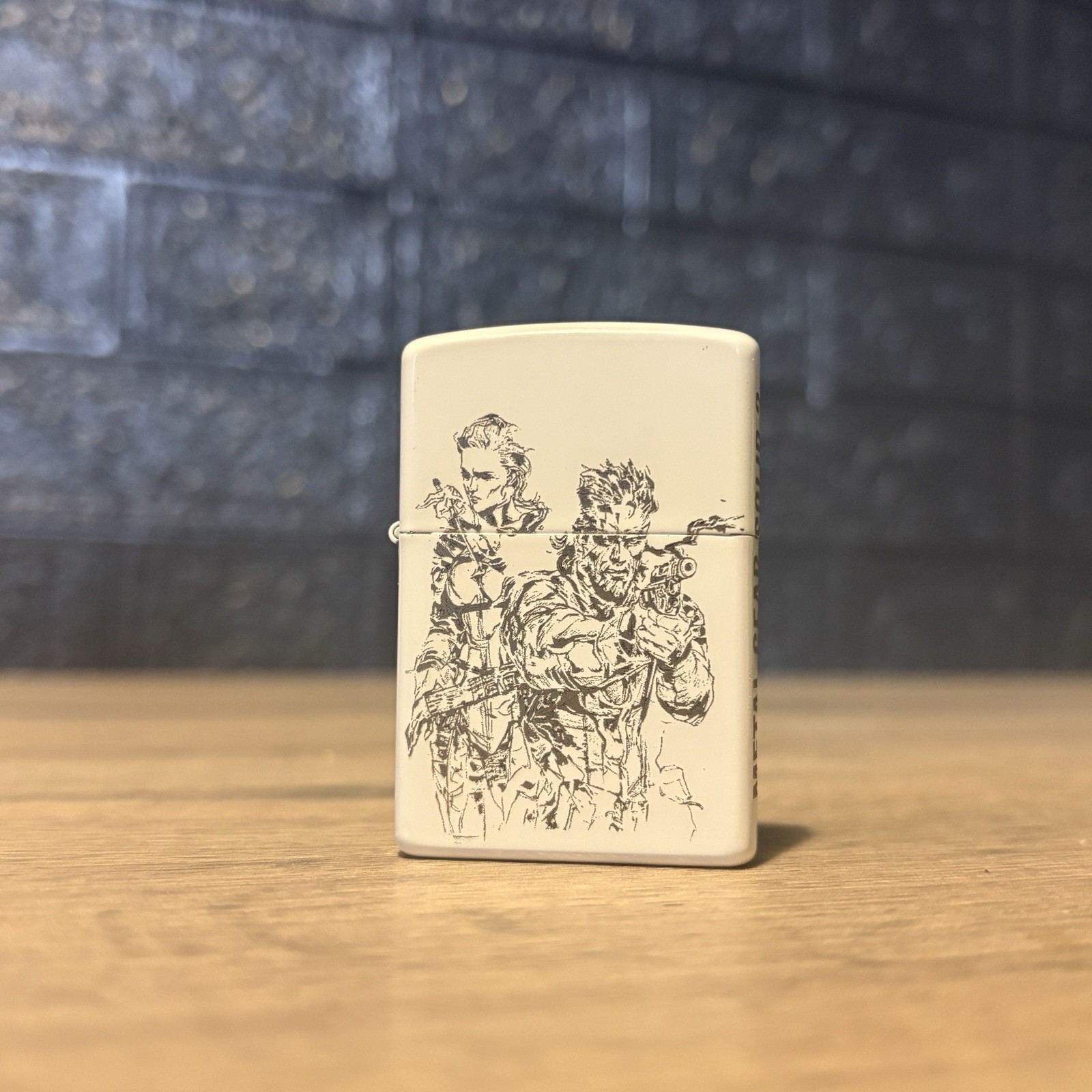 Metal Gear Solid 3 Snake Eater – Engraved White Flip Lighter In Gift Tin