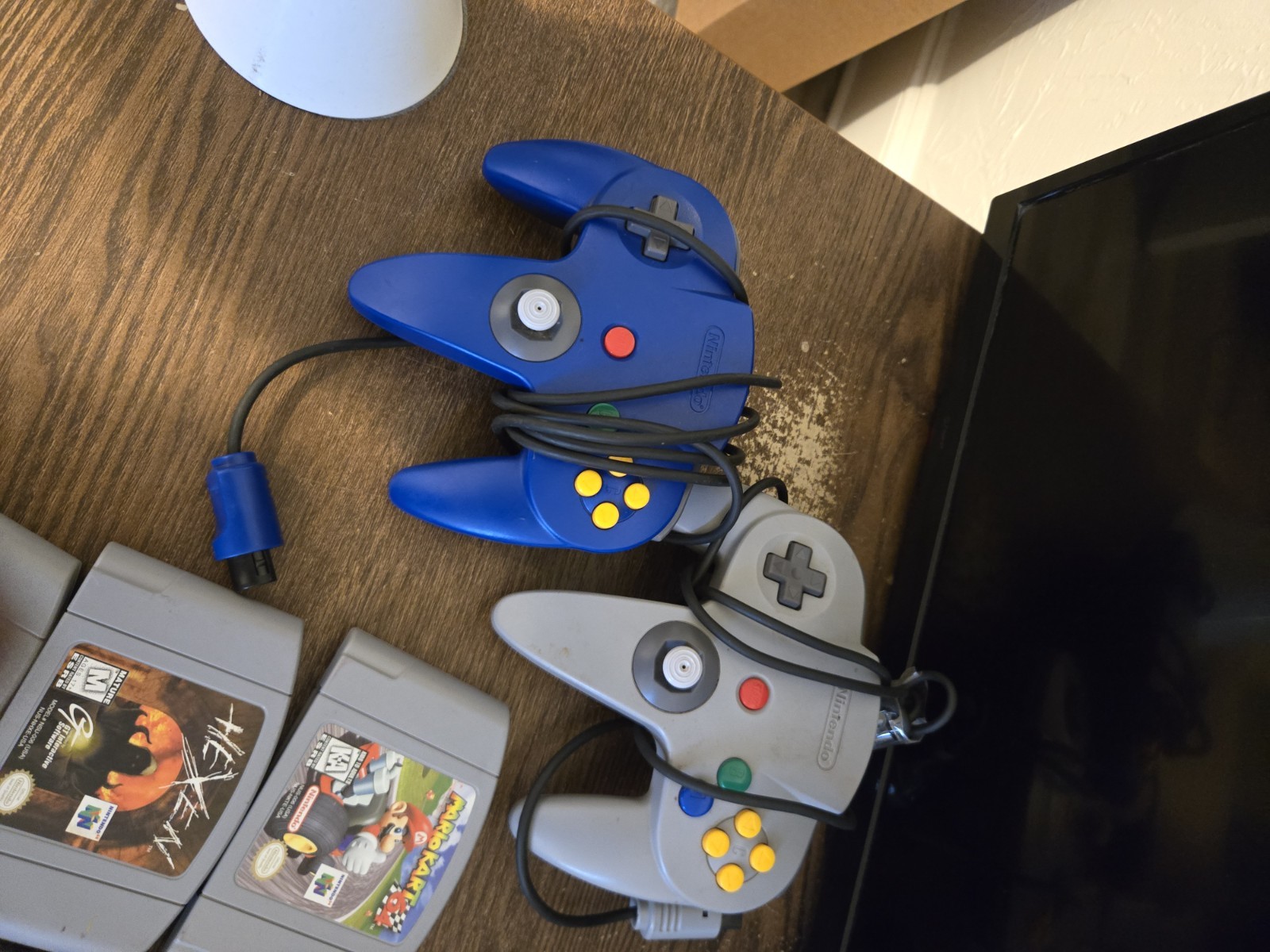 Nintendo 64 System 32MB Home Console – Charcoal Gray