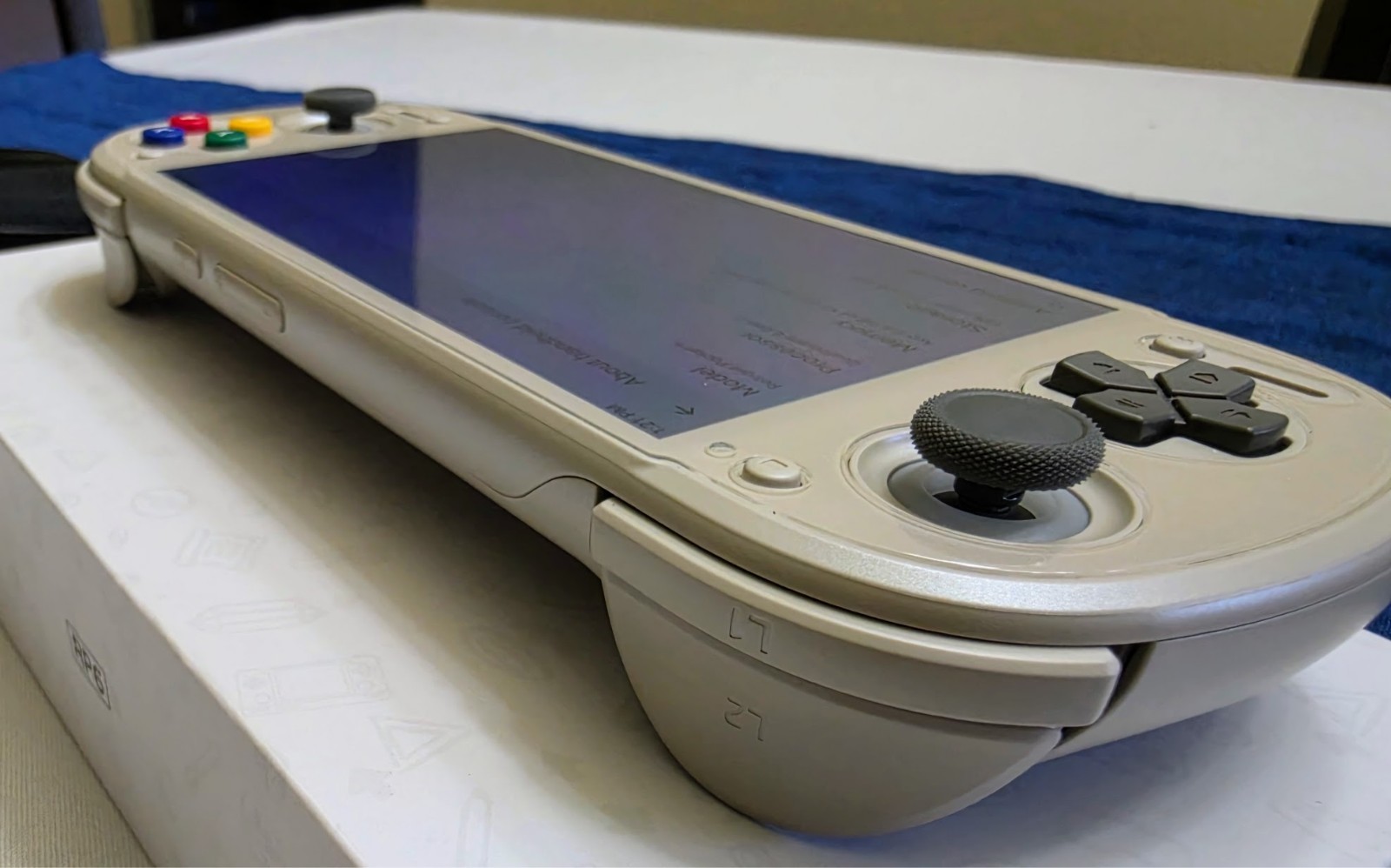 Retroid Pocket 6 12GB/256GB GC Excellent Condition w/ Official Case & Grip