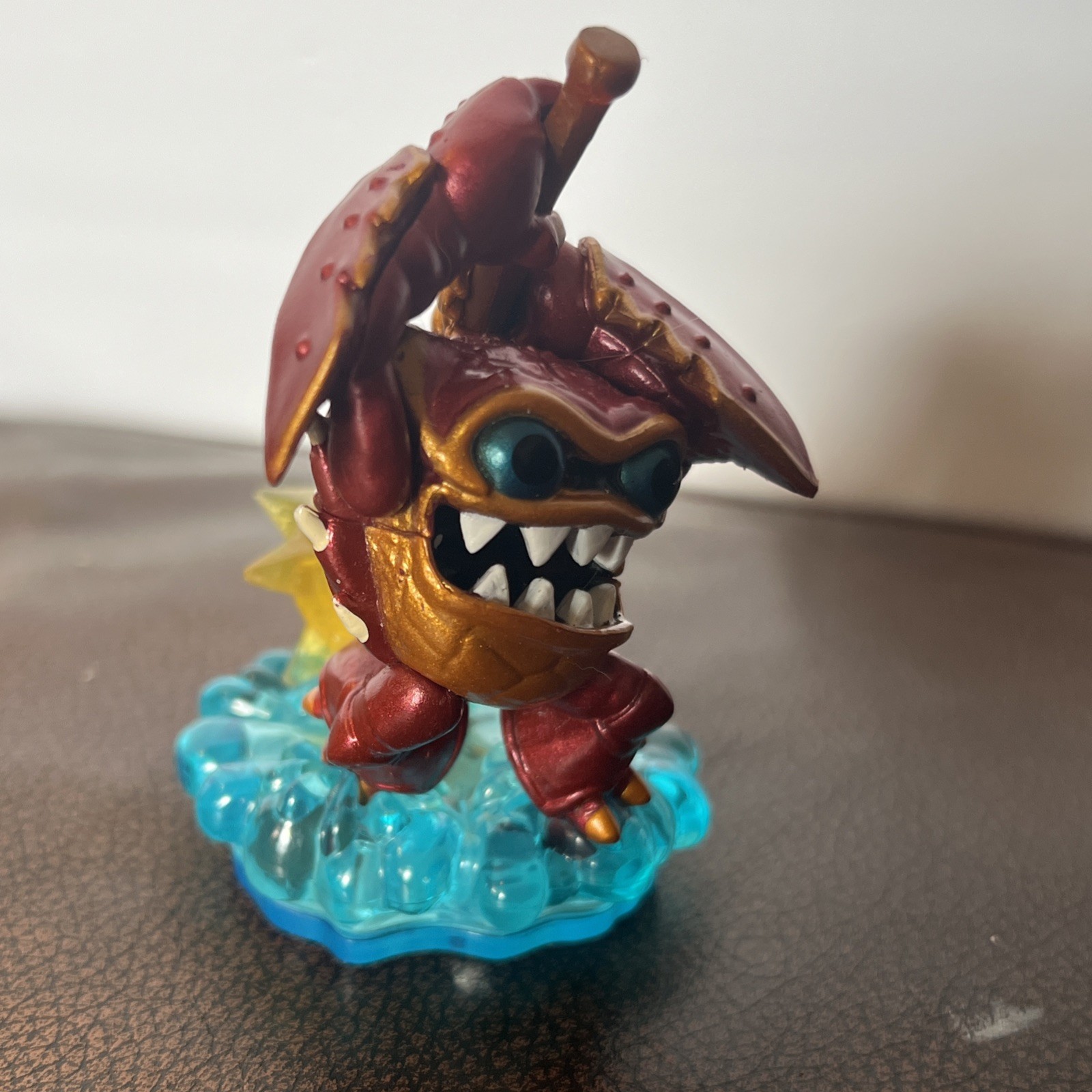 Wham Shell Lightcore S2 Water Element Skylanders