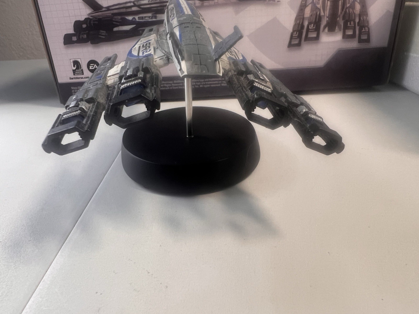 Dark Horse Mass Effect Alliance Normandy SR-2 Ship Replica Statue Original 2014