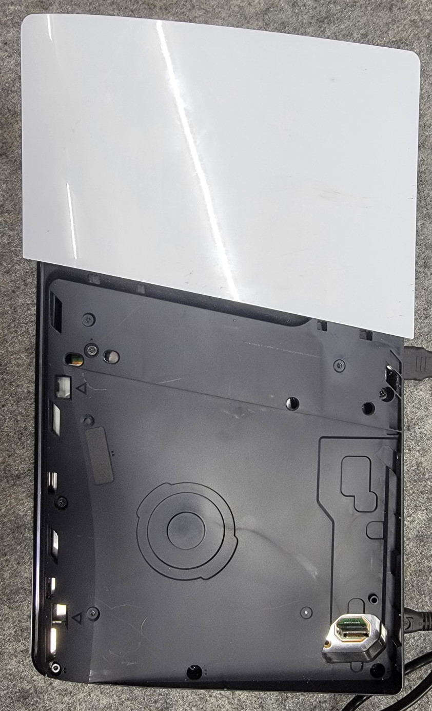 Sony PS5 Slim Digital Edition Gaming Console – PlayStation 5 CFI-2015 1TB READ!