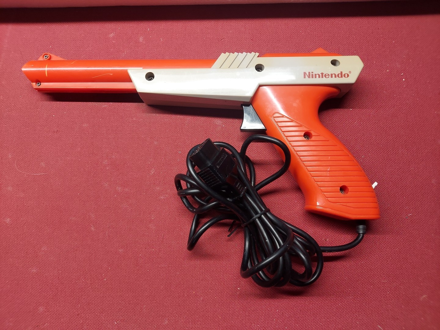Nintendo NES Action Set Console System Tested Working Controllers Zapper Mario