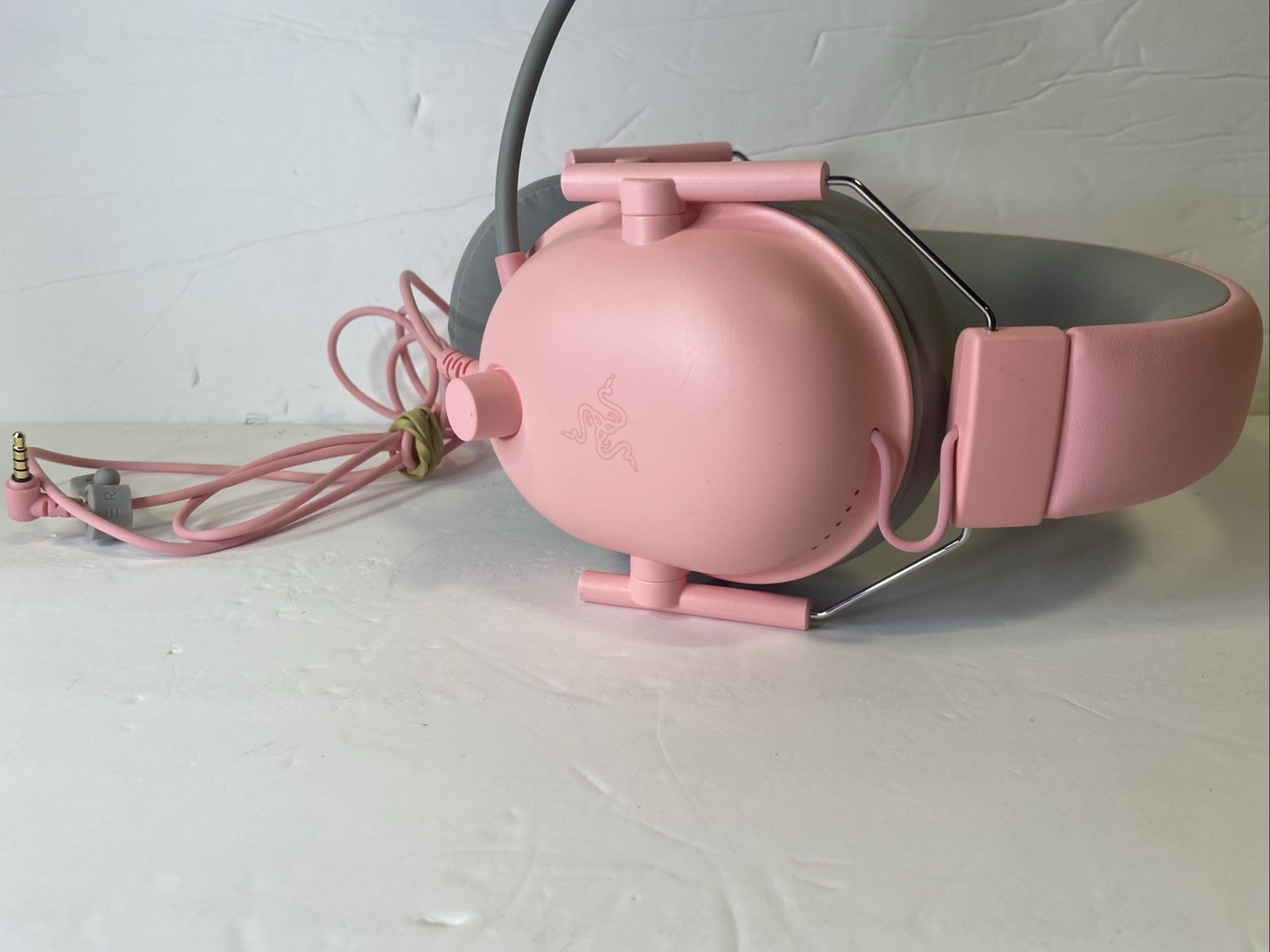 Razer – BlackShark V2 X Wired Gaming Headset – Quartz Pink