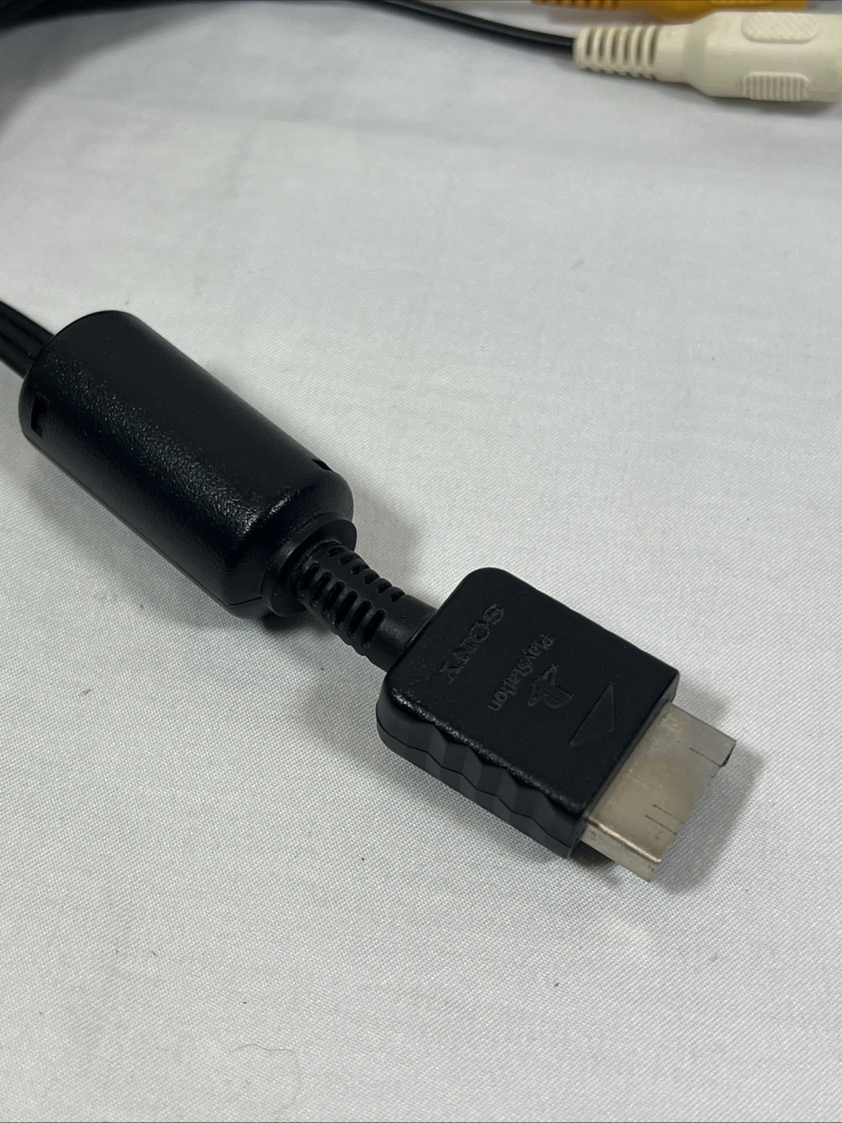 Genuine OEM Original Sony PlayStation PS1 PS2 AV Audio Video Cable RCA Component