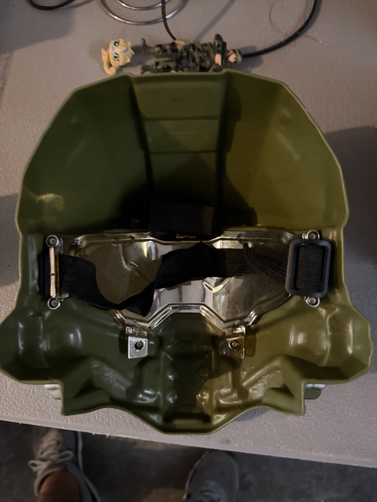 Halo Master Chief Kids Halloween Helmet Mask (2015, Microsoft/ Disguise)