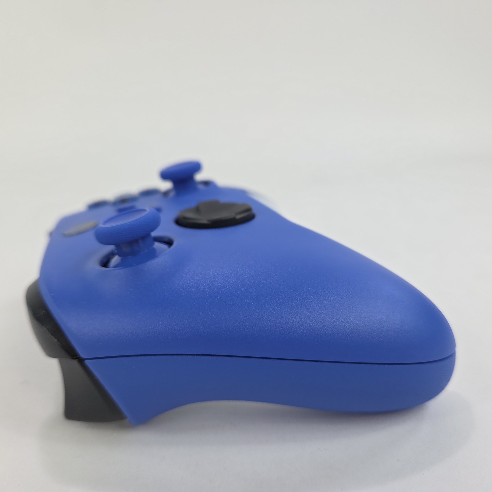 Microsoft Xbox Wireless Controller For Xbox One, Series X/S, PC – Shock Blue