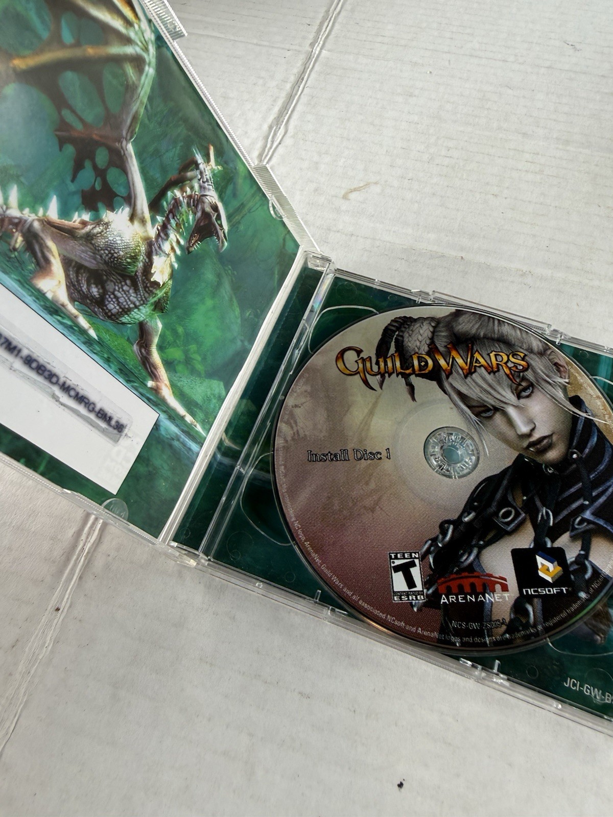 Guild Wars PC Video Game 2005 Jewel Case 2 Discs CD Key